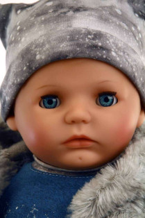 Schildkrot Peterle Sleepy Eye, Penguin Clothes, Large Baby Boy Doll 52cm alternate image